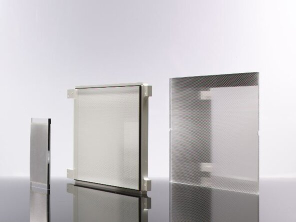 Les guides de lumière en plastique permettent une diffusion uniforme ou ciblée de la lumière. 